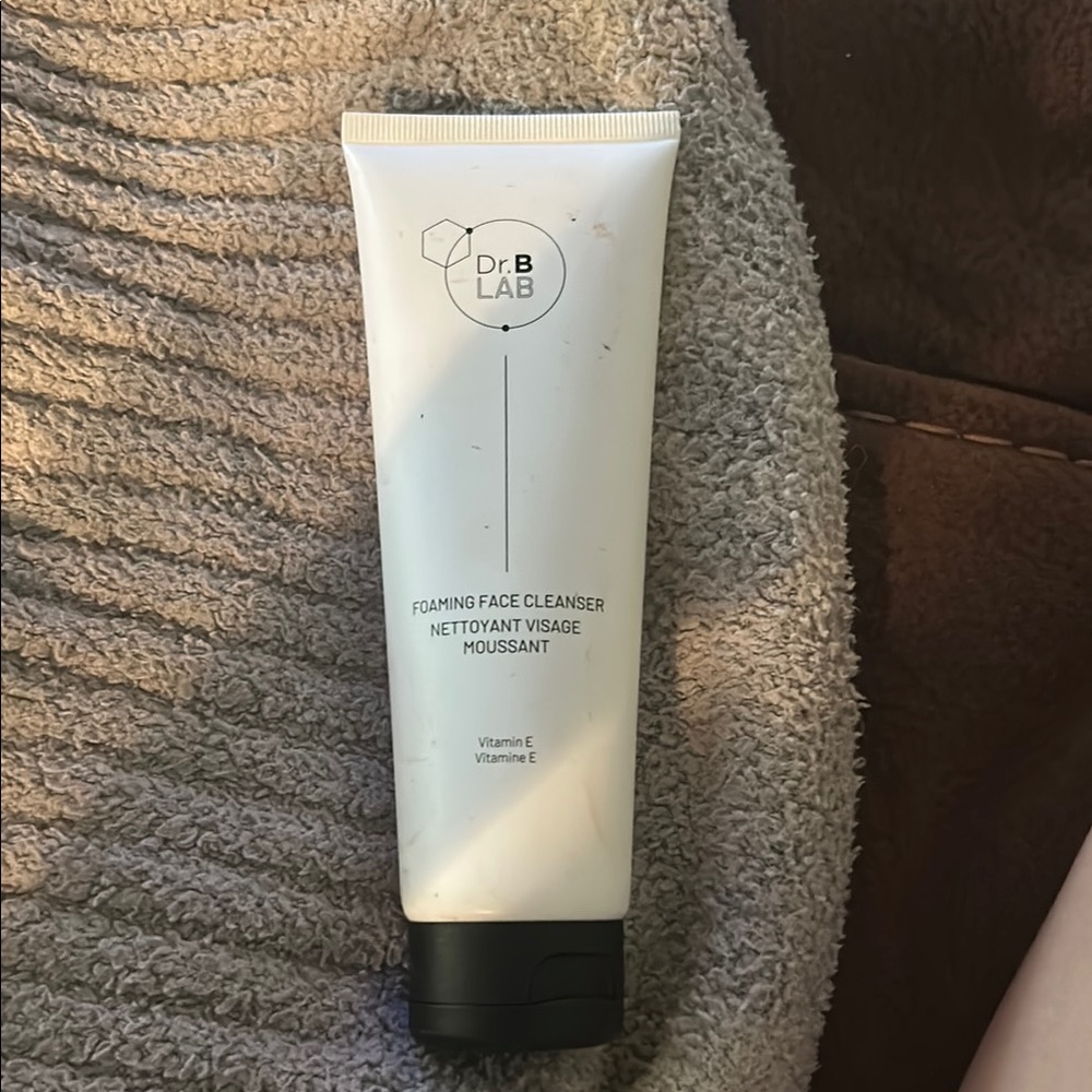 Dr.B Lab Foaming Face Cleanser